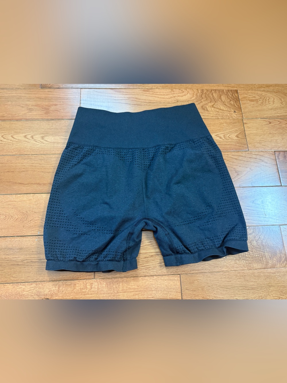 Gymshark Vital Seamless Shorts - Picture 2 of 4